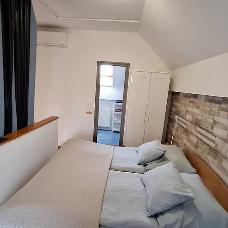 Apartman Foki *