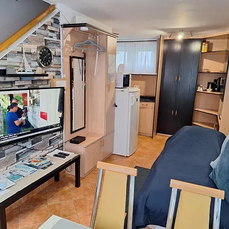 Apartment Foki *
